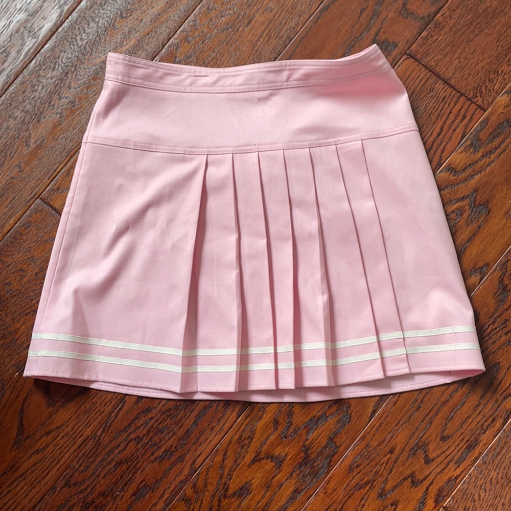 Trendy pink “cheerleader” skirt